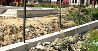 Фундамент под забор заказать в Моршанске - заливка фундамента для забора | от 1535 за п.м.